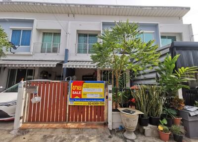 103 Sqm., 2 Beds, 1 Bath Townhouse listed for ฿ 2,940,000.