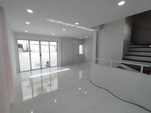 85 Sqm., 2 Beds, 1 Bath Townhouse listed for ฿ 2,888,000.