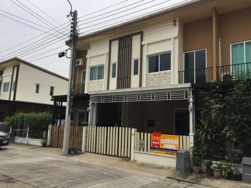 72 Sqm., 3 Beds, 2 Baths Townhouse listed for ฿ 2,835,000.