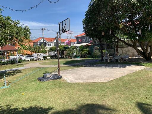 115 Sqm., 2 Beds, 1 Bath Townhouse listed for ฿ 2,565,000.