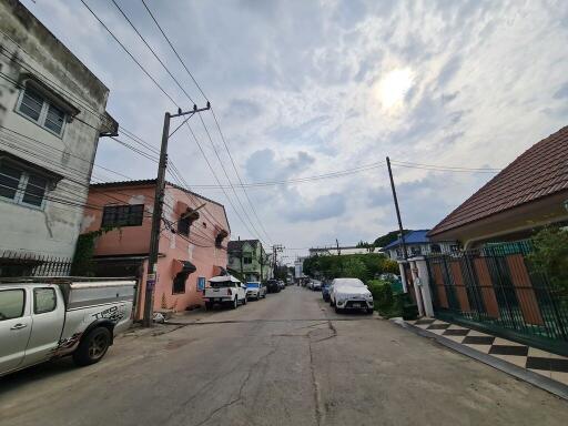 116 Sqm., 3 Beds, 2 Baths Townhouse listed for ฿ 2,835,000.