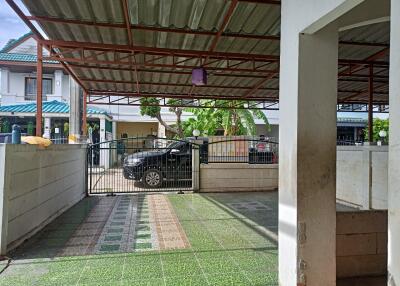 188 Sqm., 2 Beds, 1 Bath Townhouse listed for ฿ 2,730,000.