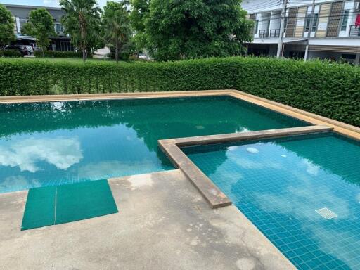 102 Sqm., 2 Beds, 1 Bath Townhouse listed for ฿ 2,423,000.