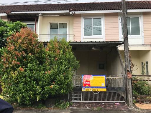 84 Sqm., 2 Beds, 1 Bath Townhouse listed for ฿ 2,100,000.