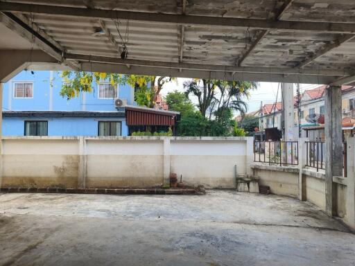 148 Sqm., 2 Beds, 1 Bath Townhouse listed for ฿ 2,375,000.