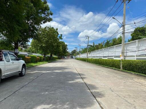 104 Sqm., 2 Beds, 1 Bath Townhouse listed for ฿ 2,375,000.