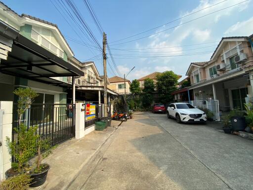 76 Sqm., 2 Beds, 2 Baths Townhouse listed for ฿ 2,375,000.