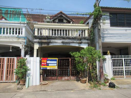 90 Sqm., 2 Beds, 1 Bath Townhouse listed for ฿ 2,625,000.