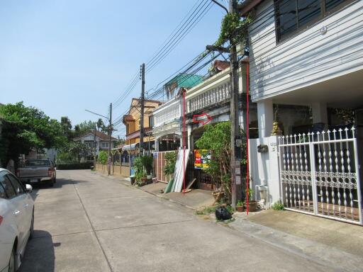 90 Sqm., 2 Beds, 1 Bath Townhouse listed for ฿ 2,625,000.
