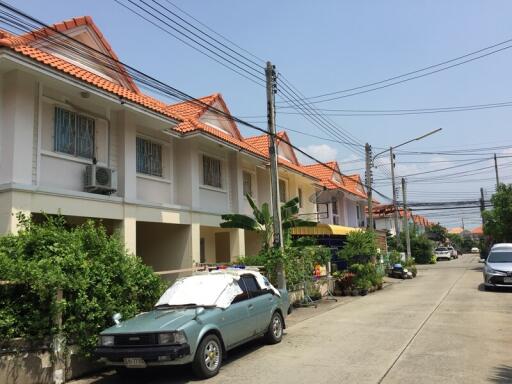 168 Sqm., 2 Beds, 2 Baths Townhouse listed for ฿ 2,328,000.