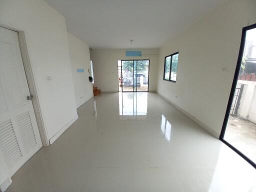 104 Sqm., 2 Beds, 1 Bath Townhouse listed for ฿ 2,280,000.