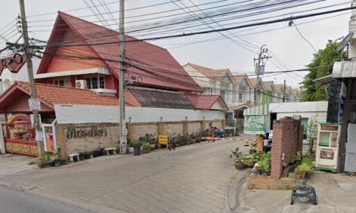 81 Sqm., 2 Beds, 1 Bath Townhouse listed for ฿ 2,280,000.