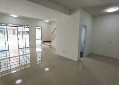 90 Sqm., 2 Beds, 2 Baths Townhouse listed for ฿ 2,432,000.