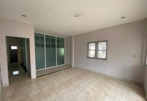 114 Sqm., 3 Beds, 2 Baths Townhouse listed for ฿ 2,000,000.