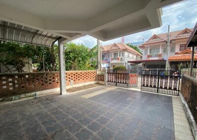 114 Sqm., 3 Beds, 2 Baths Townhouse listed for ฿ 2,000,000.