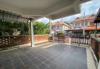 114 Sqm., 3 Beds, 2 Baths Townhouse listed for ฿ 2,000,000.