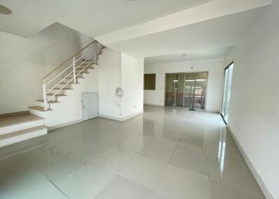 108 Sqm., 2 Beds, 2 Baths Townhouse listed for ฿ 1,900,000.