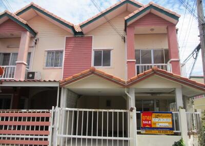 78 Sqm., 2 Beds, 1 Bath Townhouse listed for ฿ 2,415,000.