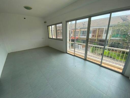 105 Sqm., 2 Beds, 1 Bath Townhouse listed for ฿ 2,415,000.