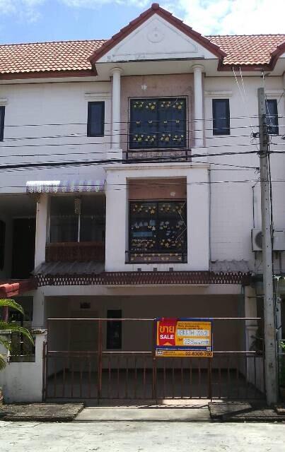 96 Sqm., 3 Beds, 3 Baths Townhouse listed for ฿ 2,090,000.