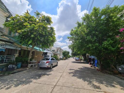 82 Sqm., 2 Beds, 1 Bath Townhouse listed for ฿ 2,090,000.