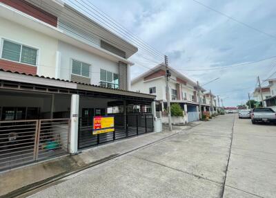 146 Sqm., 2 Beds, 1 Bath Townhouse listed for ฿ 2,090,000.