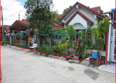 161 Sqm., 2 Beds, 1 Bath Townhouse listed for ฿ 2,090,000.