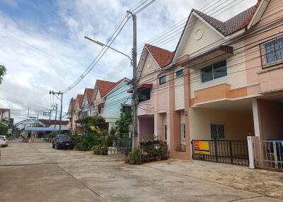 118 Sqm., 2 Beds, 2 Baths Townhouse listed for ฿ 2,090,000.