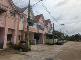 118 Sqm., 2 Beds, 2 Baths Townhouse listed for ฿ 2,090,000.