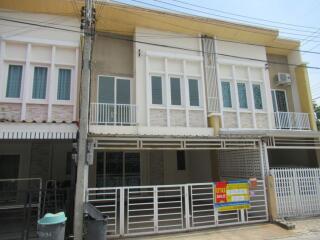 85 Sqm., 3 Beds, 2 Baths Townhouse listed for ฿ 2,090,000.