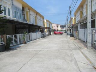 85 Sqm., 3 Beds, 2 Baths Townhouse listed for ฿ 2,090,000.