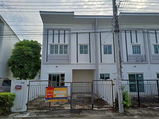 87 Sqm., 3 Beds, 2 Baths Townhouse listed for ฿ 2,090,000.