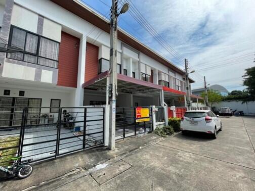 79 Sqm., 2 Beds, 1 Bath Townhouse listed for ฿ 2,090,000.