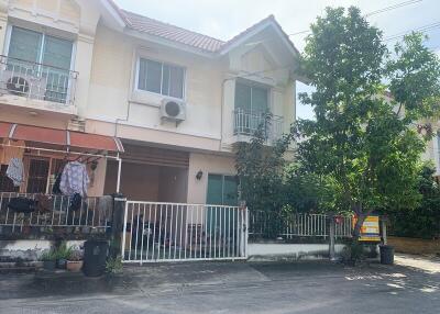 108 Sqm., 3 Beds, 2 Baths Townhouse listed for ฿ 2,310,000.