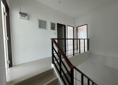 122 Sqm., 2 Beds, 1 Bath Townhouse listed for ฿ 2,033,000.