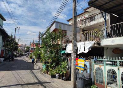 76 Sqm., 2 Beds, 1 Bath Townhouse listed for ฿ 1,995,000.