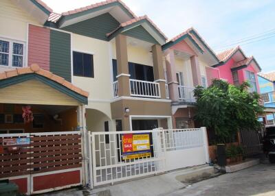 78 Sqm., 3 Beds, 2 Baths Townhouse listed for ฿ 2,205,000.
