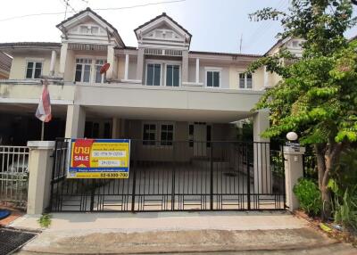 96 Sqm., 3 Beds, 2 Baths Townhouse listed for ฿ 2,205,000.