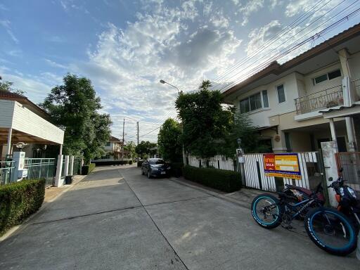 124 Sqm., 2 Beds, 1 Bath Townhouse listed for ฿ 1,995,000.