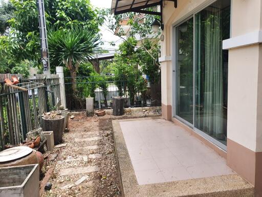 124 Sqm., 2 Beds, 1 Bath Townhouse listed for ฿ 1,995,000.