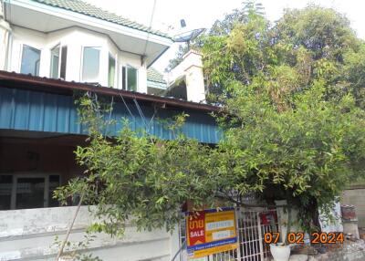 196 Sqm., 2 Beds, 2 Baths Townhouse listed for ฿ 1,995,000.