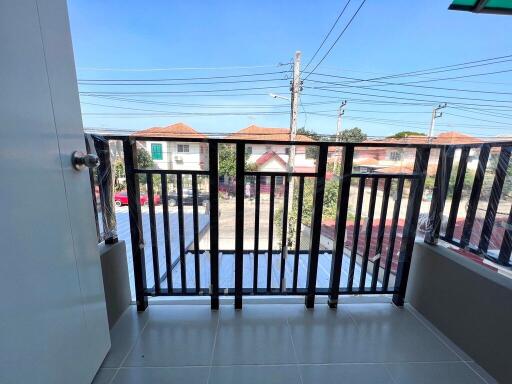 124 Sqm., 2 Beds, 2 Baths Townhouse listed for ฿ 1,995,000.