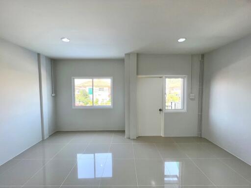 124 Sqm., 2 Beds, 2 Baths Townhouse listed for ฿ 1,995,000.