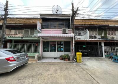 66 Sqm., 2 Beds, 1 Bath Townhouse listed for ฿ 2,205,000.