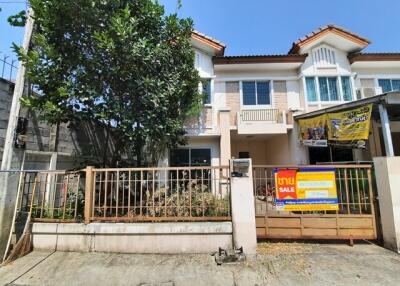 95 Sqm., 2 Beds, 1 Bath Townhouse listed for ฿ 1,948,000.
