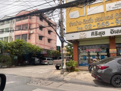 74 Sqm., 3 Beds, 3 Baths Townhouse listed for ฿ 1,900,000.