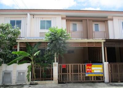 87 Sqm., 3 Beds, 2 Baths Townhouse listed for ฿ 1,900,000.