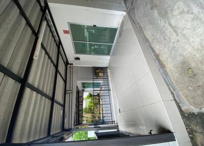 77 Sqm., 2 Beds, 2 Baths Townhouse listed for ฿ 2,100,000.