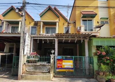 94 Sqm., 2 Beds, 2 Baths Townhouse listed for ฿ 2,100,000.