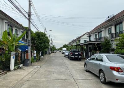 74 Sqm., 2 Beds, 1 Bath Townhouse listed for ฿ 1,900,000.